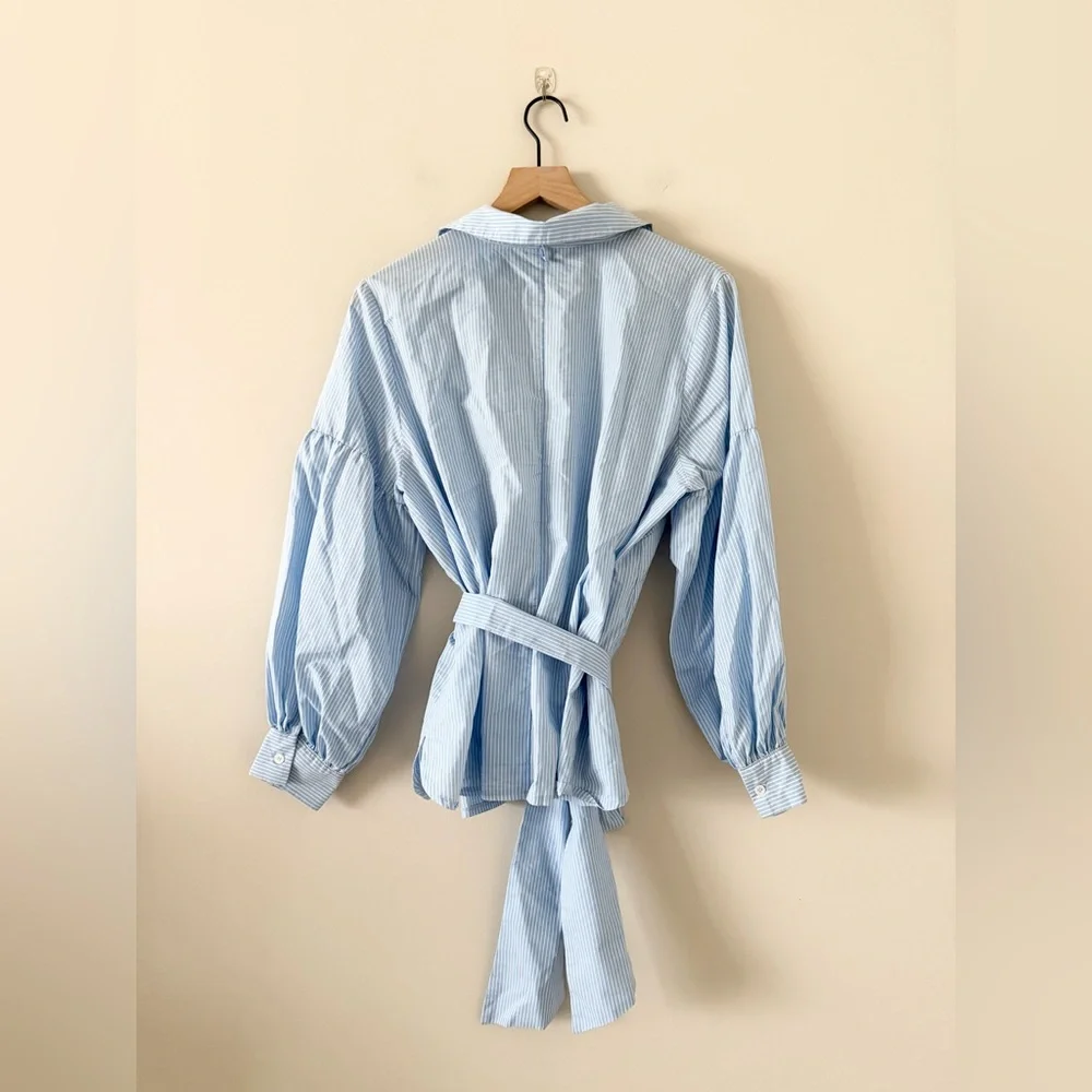 Eloquii Puff Sleeve Button Down Shirt with Tie in Blue & White Stripe size 16 - Picture 5 of 5